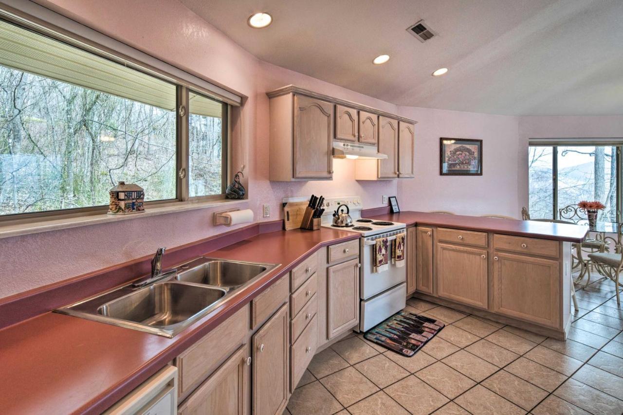 Charming Burnsville Apt With Mountain Views And Deck! Dış mekan fotoğraf